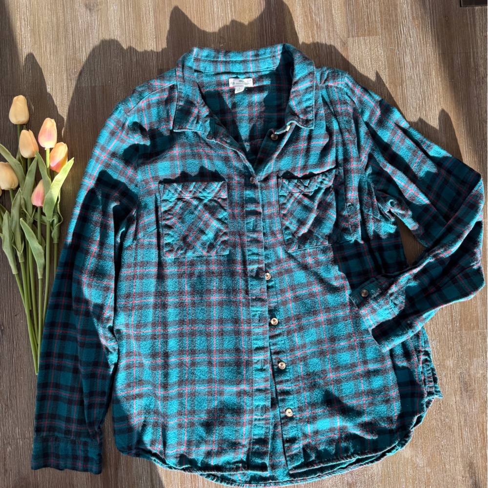 dip Teal and Black Plaid Button-Up Shirt